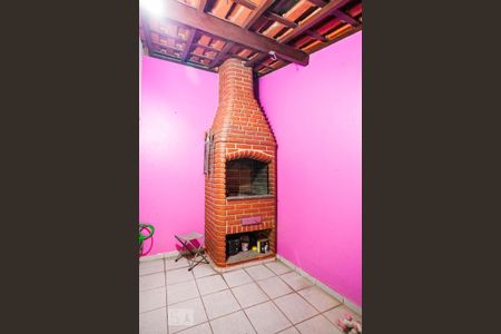 Casa à venda com 185m², 3 quartos e 2 vagas Casa à venda com 185m², 3 quartos e 2 vagasChurrasqueira