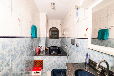 Casa à venda com 185m², 3 quartos e 2 vagas Casa à venda com 185m², 3 quartos e 2 vagasBanheiro da Suíte