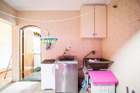 Casa à venda com 185m², 3 quartos e 2 vagas Casa à venda com 185m², 3 quartos e 2 vagasÁrea de Serviço