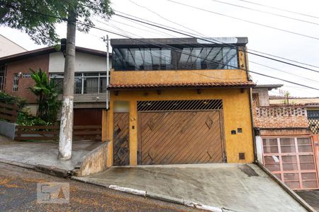 Casa para alugar com 300m², 3 quartos e 3 vagasFachada