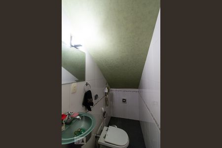 Lavabo de casa para alugar com 3 quartos, 300m² em Sumaré, São Paulo