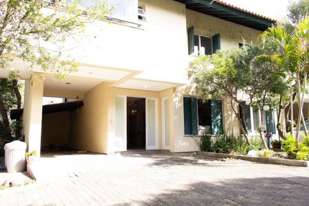 Casa de condomínio à venda com 210m², 3 quartos e 2 vagas Casa de condomínio à venda com 210m², 3 quartos e 2 vagasfa