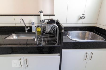 Apartamento para alugar com 47m², 2 quartos e 2 vagas Apartamento para alugar com 47m², 2 quartos e 2 vagasCozinha