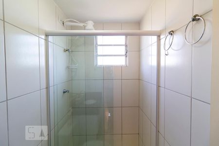 Apartamento para alugar com 47m², 2 quartos e 2 vagas Apartamento para alugar com 47m², 2 quartos e 2 vagasBanheiro