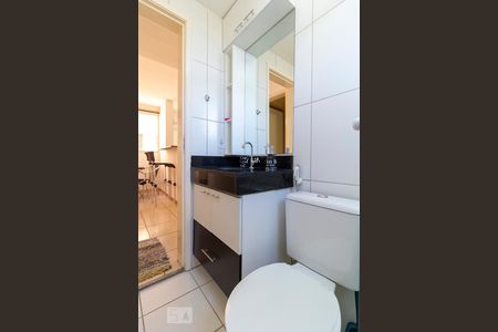 Apartamento para alugar com 47m², 2 quartos e 2 vagas Apartamento para alugar com 47m², 2 quartos e 2 vagasBanheiro