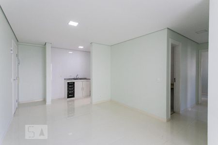 Sala de apartamento para alugar com 3 quartos, 66m² em Guaiaúna, São Paulo