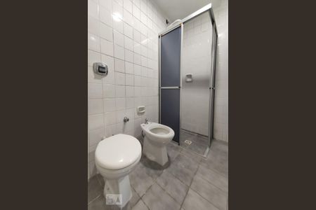 Banheiro de apartamento para alugar com 1 quarto, 43m² em Mauá, Novo Hamburgo