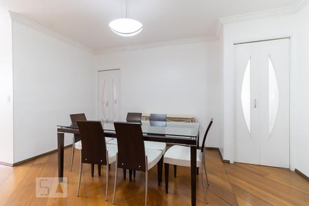 Apartamento para alugar com 90m², 2 quartos e 1 vagaSala