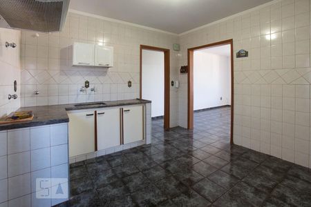 Apartamento para alugar com 83m², 2 quartos e 2 vagasCozinha