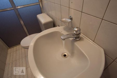 Apartamento para alugar com 83m², 2 quartos e 2 vagasBanheiro social - pia