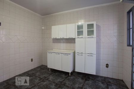 Apartamento para alugar com 83m², 2 quartos e 2 vagasCozinha