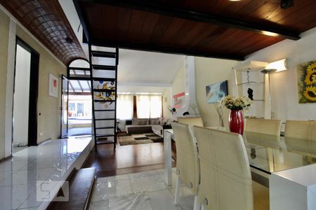 Sala de casa à venda com 5 quartos, 200m² em Brooklin, São Paulo