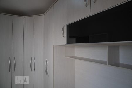 Apartamento à venda com 68m², 2 quartos e 2 vagasArmarios Quarto