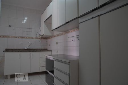 Apartamento à venda com 68m², 2 quartos e 2 vagasCozinha