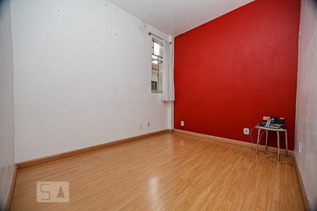 Apartamento à venda com 75m², 2 quartos e sem vagaSala