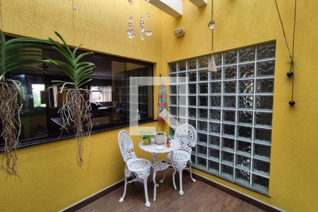 Casa à venda com 430m², 4 quartos e 8 vagas Casa à venda com 430m², 4 quartos e 8 vagasJardim