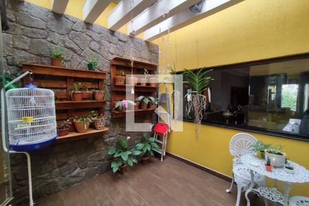 Casa à venda com 430m², 4 quartos e 8 vagas Casa à venda com 430m², 4 quartos e 8 vagasJardim