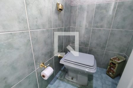 Casa à venda com 430m², 4 quartos e 8 vagas Casa à venda com 430m², 4 quartos e 8 vagasLavabo