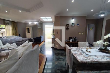 Sala de casa à venda com 4 quartos, 430m² em Vila Ré, São Paulo