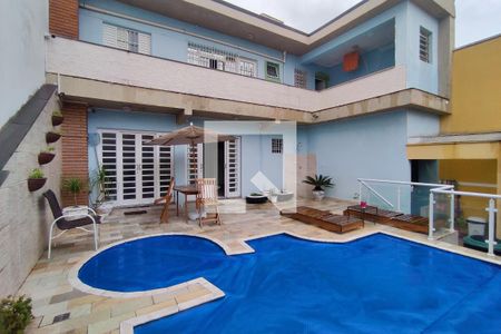 Casa à venda com 430m², 4 quartos e 8 vagas Casa à venda com 430m², 4 quartos e 8 vagasÁrea da piscina