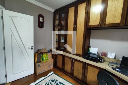 Casa à venda com 430m², 4 quartos e 8 vagas Casa à venda com 430m², 4 quartos e 8 vagasEscritório