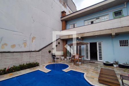 Casa à venda com 430m², 4 quartos e 8 vagas Casa à venda com 430m², 4 quartos e 8 vagasÁrea da piscina
