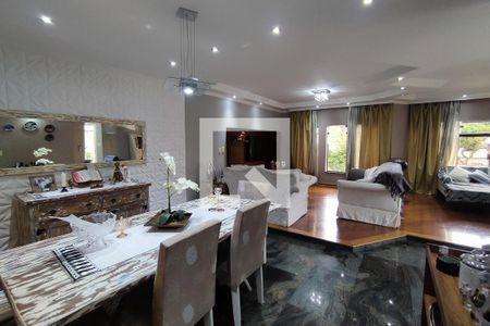 Sala de casa à venda com 4 quartos, 430m² em Vila Ré, São Paulo