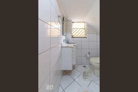 Casa à venda com 130m², 3 quartos e 2 vagas Casa à venda com 130m², 3 quartos e 2 vagasLavabo