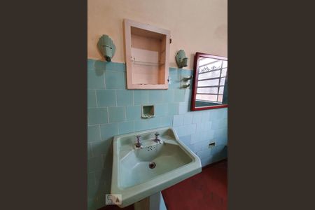 Casa à venda com 200m², 2 quartos e sem vagaBanheiro