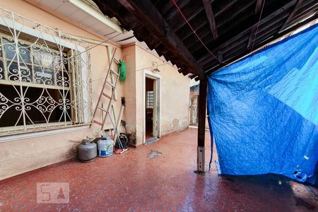 Casa à venda com 200m², 2 quartos e sem vagaQuintal