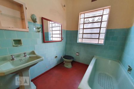 Casa à venda com 200m², 2 quartos e sem vagaBanheiro