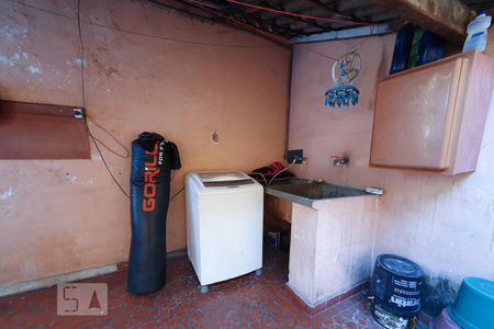 Casa à venda com 200m², 2 quartos e sem vagaÁrea de Serviço