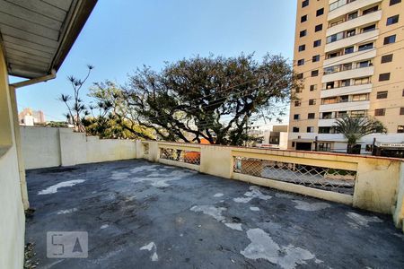 Casa à venda com 200m², 2 quartos e sem vagaTerraço