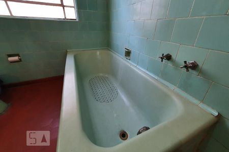 Casa à venda com 200m², 2 quartos e sem vagaBanheiro