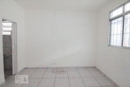 dormitorio de casa para alugar com 1 quarto, 40m² em Vila Arcádia, São Paulo