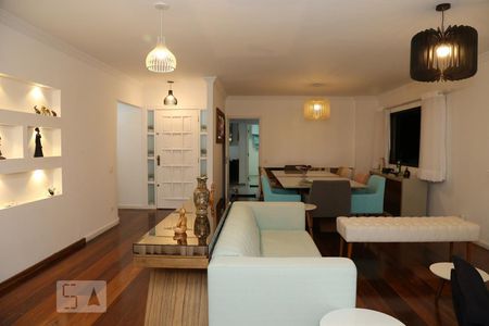 Sala de apartamento à venda com 4 quartos, 256m² em Real Parque, São Paulo