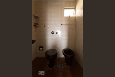Banheiro de apartamento à venda com 3 quartos, 65m² em Vila Bertioga, São Paulo