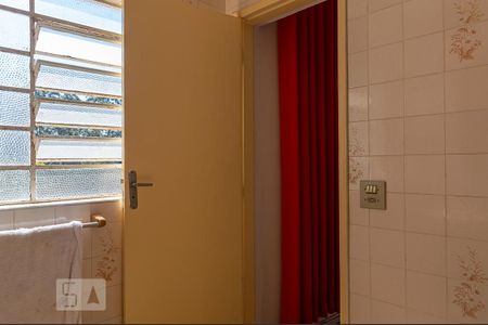 Casa à venda com 225m², 3 quartos e 2 vagasBanheiro da Suíte