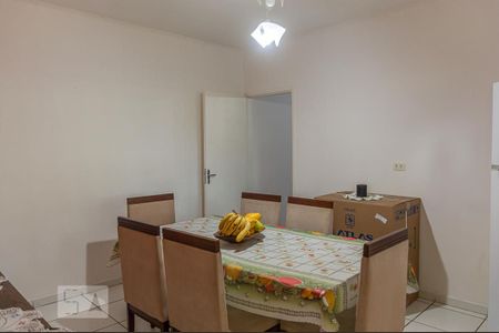 Casa à venda com 225m², 3 quartos e 2 vagasCozinha