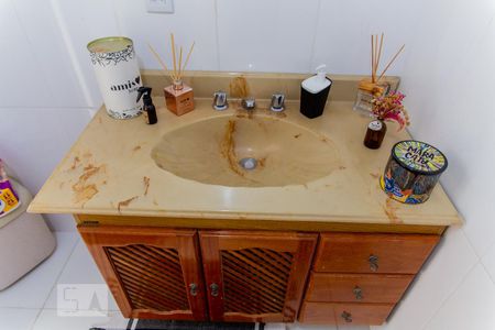 Casa à venda com 178m², 3 quartos e 2 vagas Casa à venda com 178m², 3 quartos e 2 vagasPia