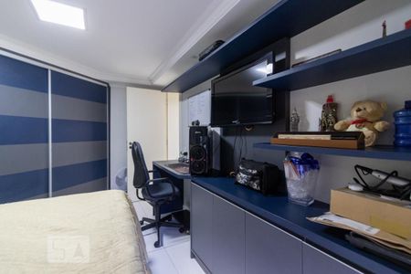 Apartamento à venda com 211m², 4 quartos e 3 vagas Apartamento à venda com 211m², 4 quartos e 3 vagasQuarto 1