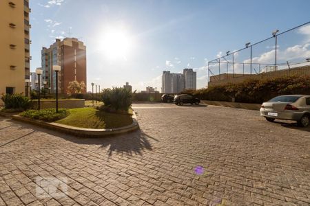 Apartamento à venda com 211m², 4 quartos e 3 vagas Apartamento à venda com 211m², 4 quartos e 3 vagasEstacionamento Visitante