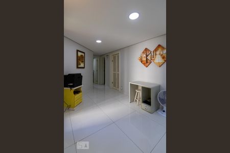 Apartamento à venda com 211m², 4 quartos e 3 vagas Apartamento à venda com 211m², 4 quartos e 3 vagasHall das Suítes