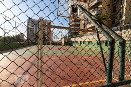 Apartamento à venda com 211m², 4 quartos e 3 vagas Apartamento à venda com 211m², 4 quartos e 3 vagasQuadra Esportiva