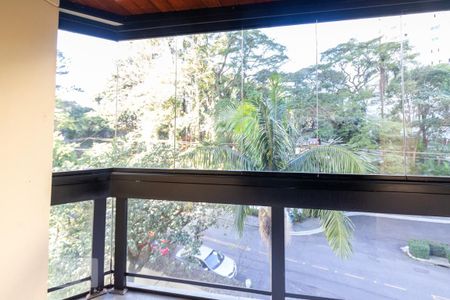 Apartamento à venda com 211m², 4 quartos e 3 vagas Apartamento à venda com 211m², 4 quartos e 3 vagasSacada Quarto 1