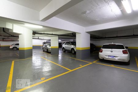 Apartamento à venda com 211m², 4 quartos e 3 vagas Apartamento à venda com 211m², 4 quartos e 3 vagasGaragem