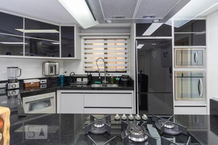 Apartamento à venda com 211m², 4 quartos e 3 vagas Apartamento à venda com 211m², 4 quartos e 3 vagasCozinha