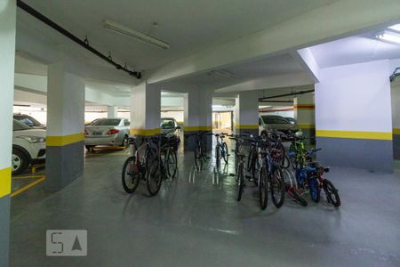 Apartamento à venda com 211m², 4 quartos e 3 vagas Apartamento à venda com 211m², 4 quartos e 3 vagasBicicletario