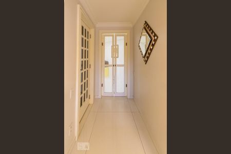 Apartamento à venda com 211m², 4 quartos e 3 vagas Apartamento à venda com 211m², 4 quartos e 3 vagasCorredor