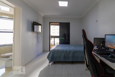 Apartamento à venda com 211m², 4 quartos e 3 vagas Apartamento à venda com 211m², 4 quartos e 3 vagasSuíte 1